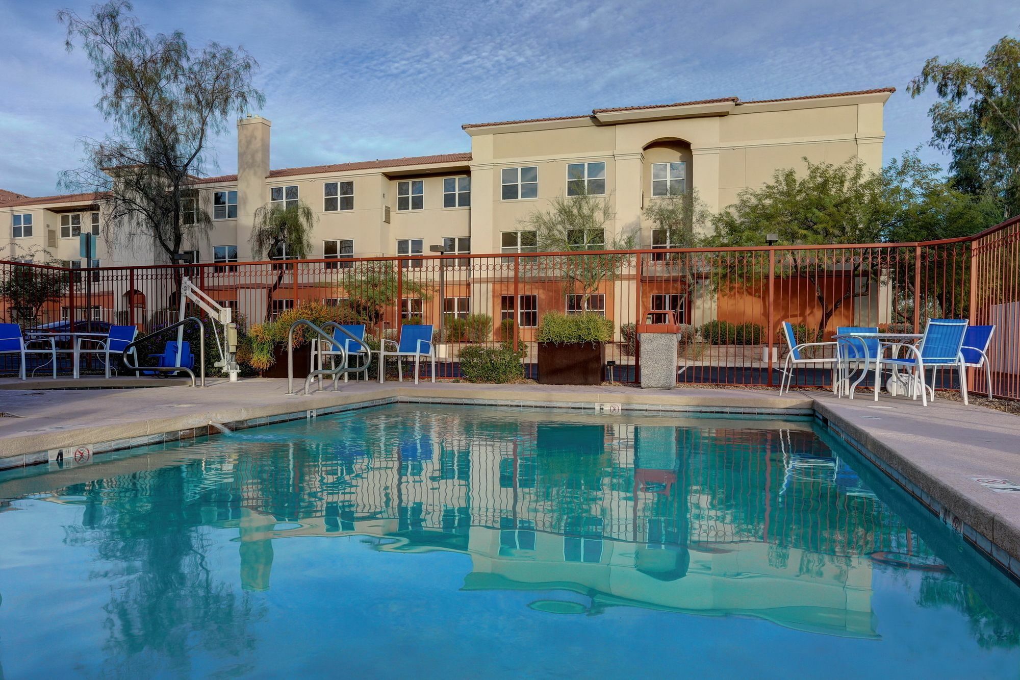 Greentree Inn And Suites Mesa / Phoenix Exterior foto